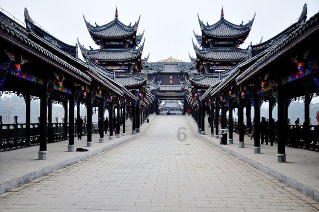 年轻人创业做什么生意好一些游戏画面